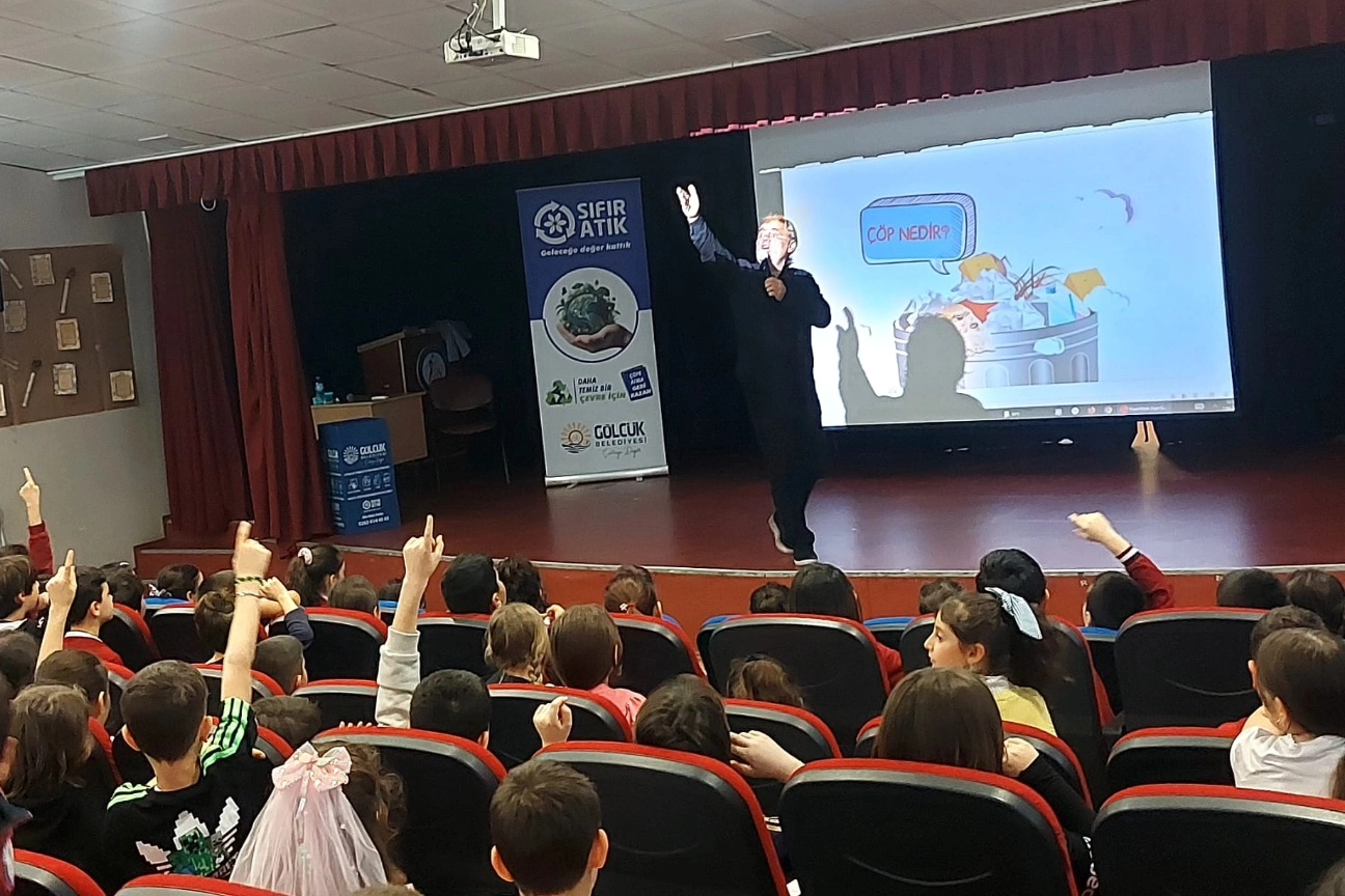 Gölcük’te Öğrencilere Geri Dönüşüm Eğitimi